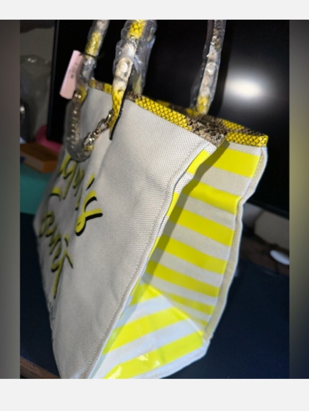 Victoria's Secret Limited Edition Tote Bag with Chain Detail - Picture 8 of 8